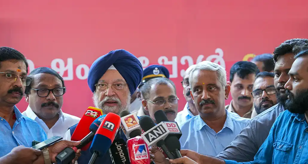 Petroleum Ministers Visit at Viksit Bharat Sankalp Yatra
