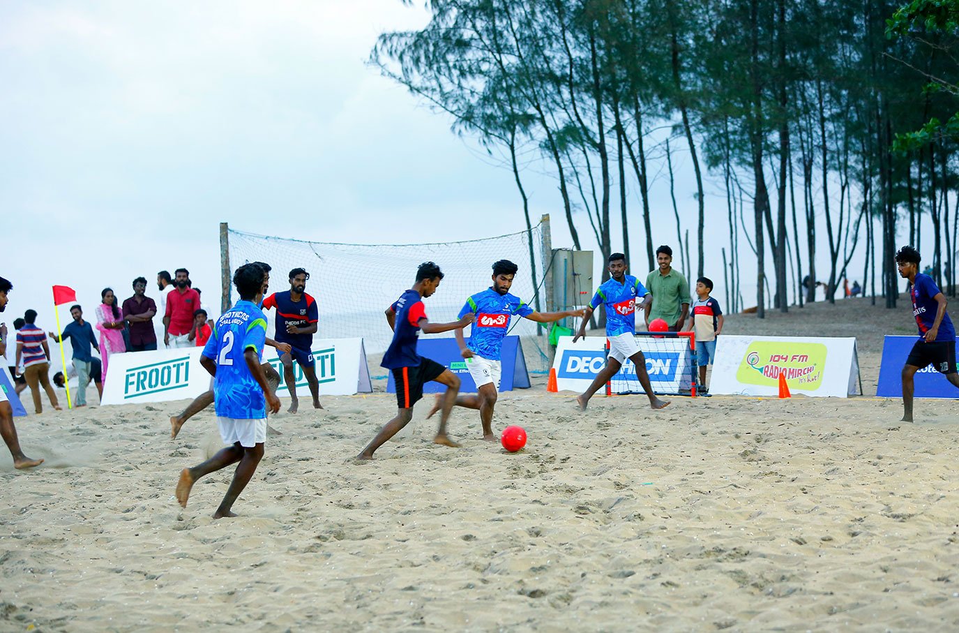 Radio Mirchi - Beach cub